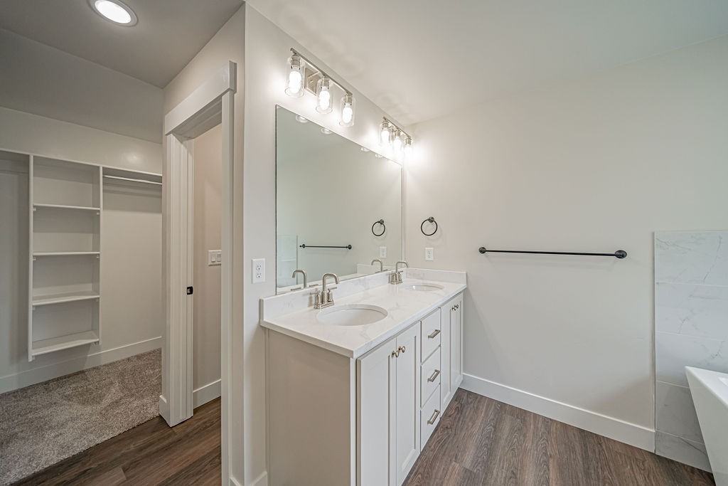 2988 Huntshire Ave #2988 - Photo 5 of 35
