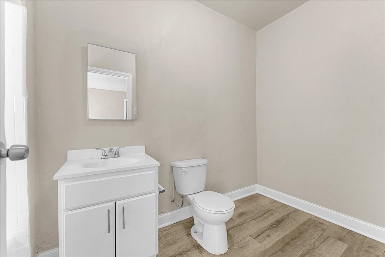 118 N Westmoreland Ave #205 - Photo 6 of 10