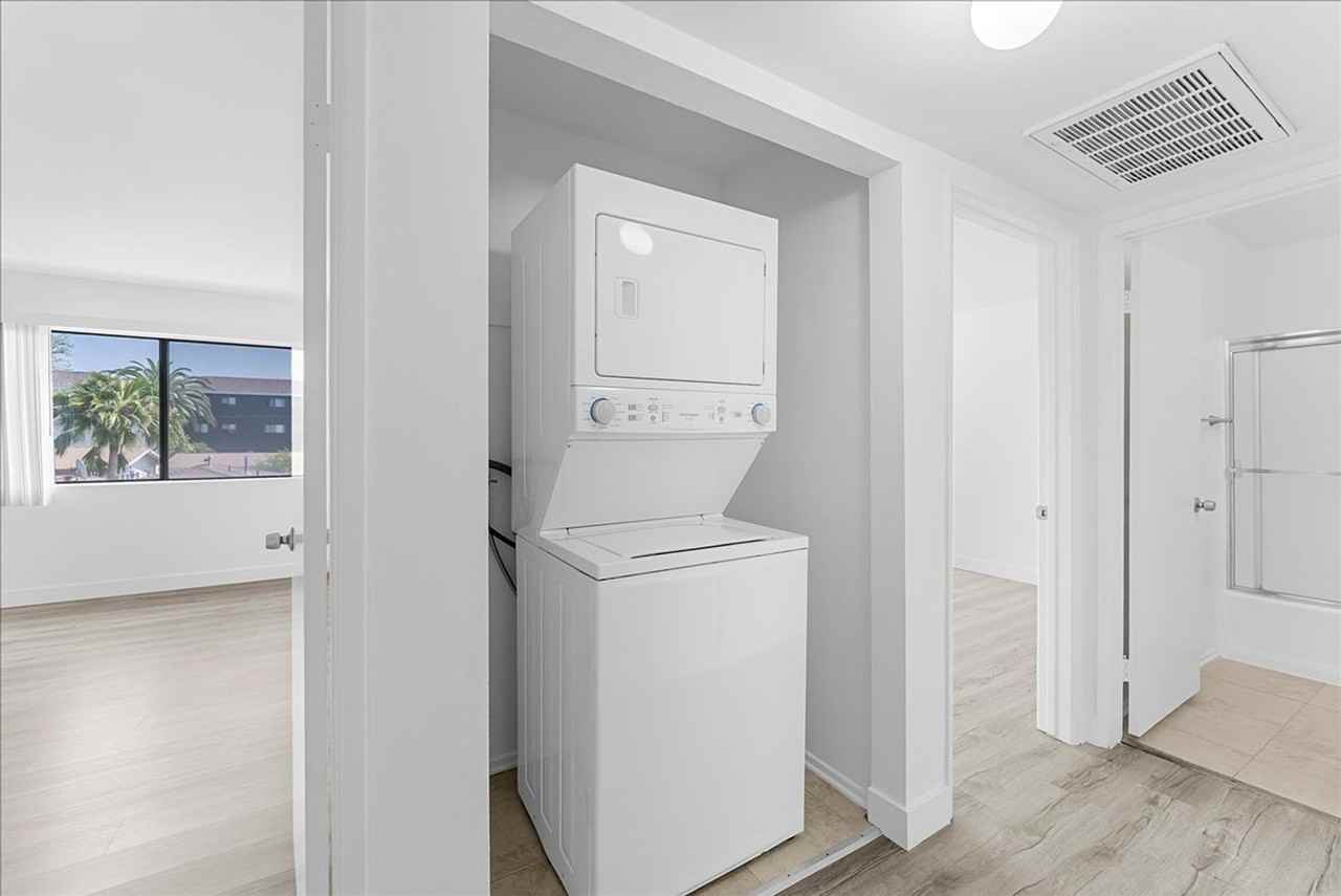 444 W Windsor Rd #10 - Photo 7 of 19