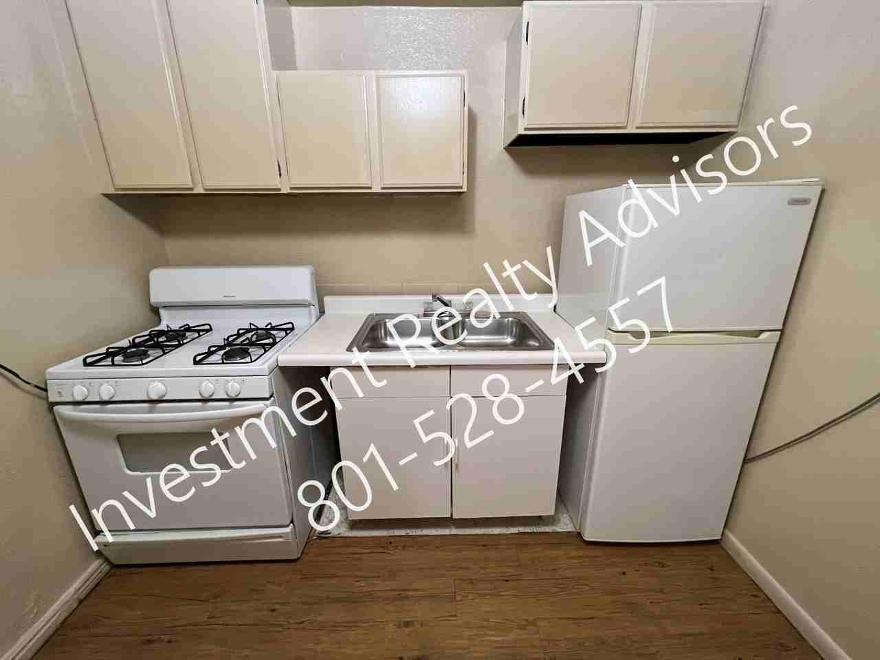 585 N Main St #7A - Photo 3 of 7