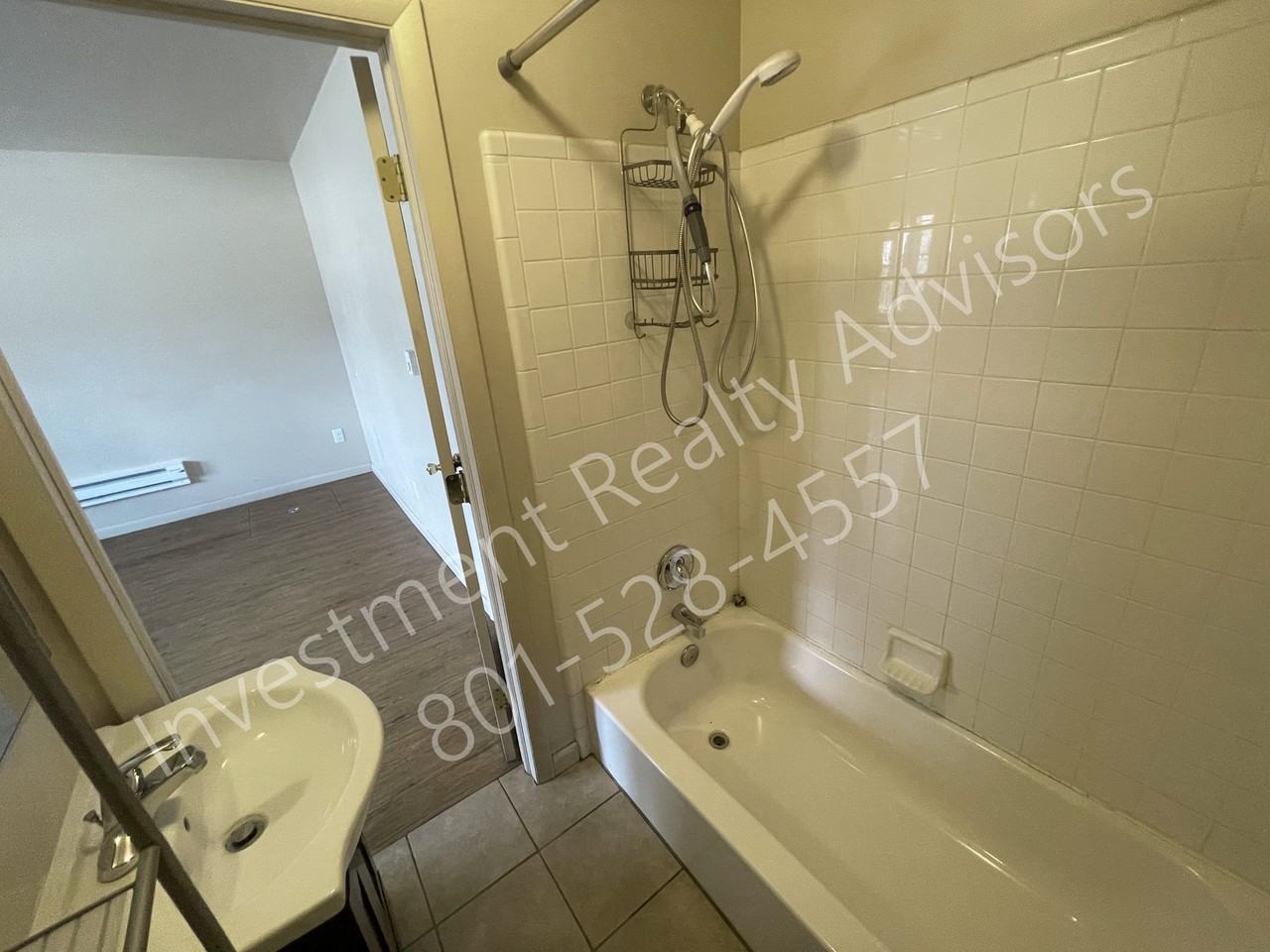 585 N Main St #12A - Photo 5 of 5