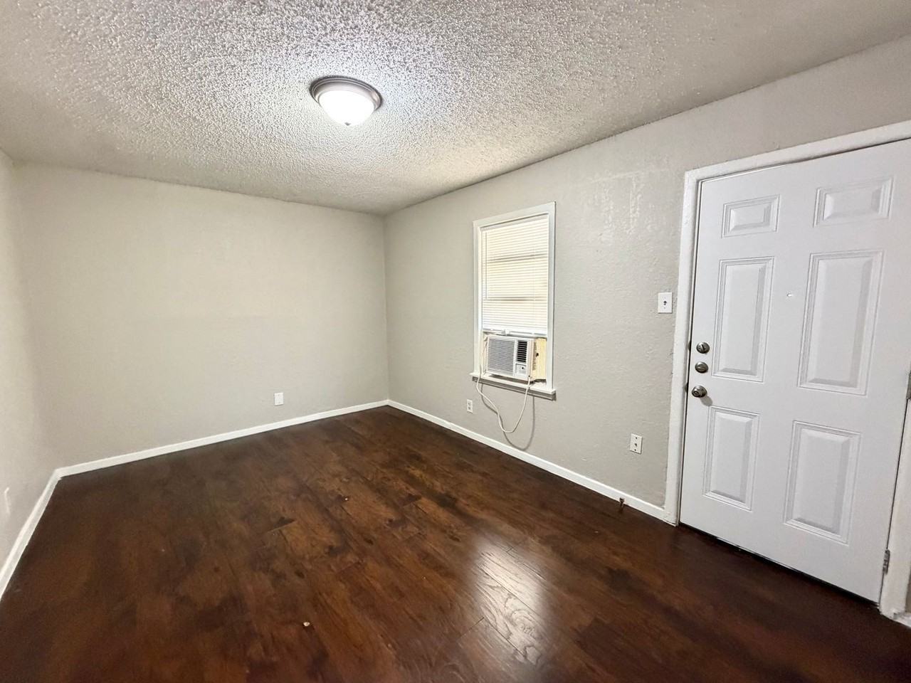 6403 Hollis Ave - Photo 5 of 7