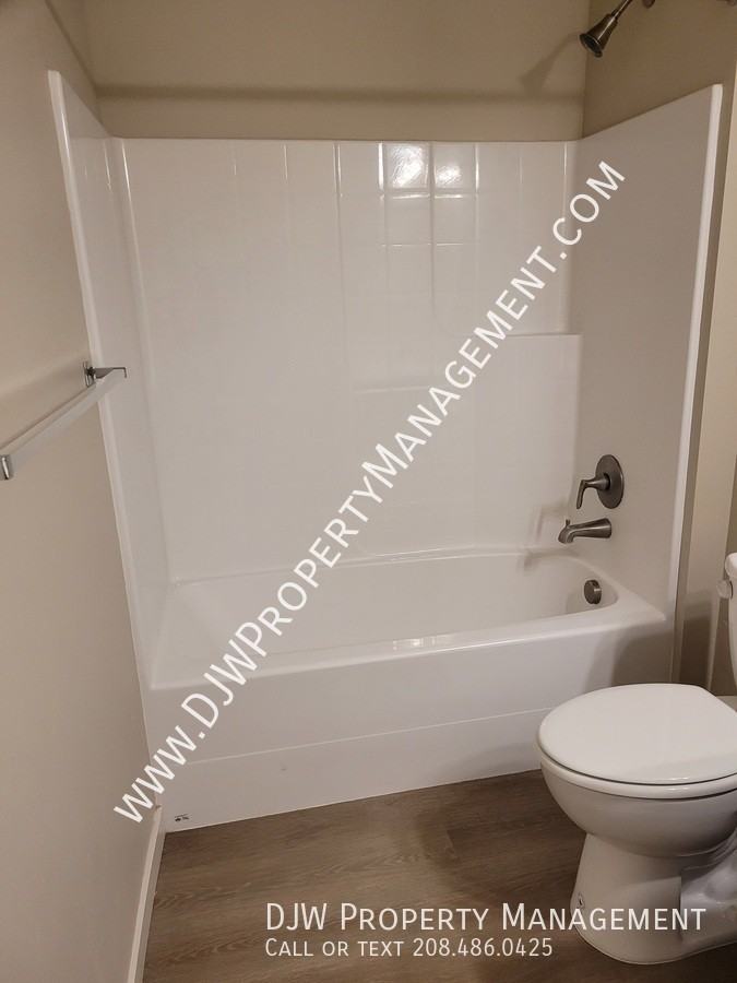 632 N 44th St - Photo 7 of 10