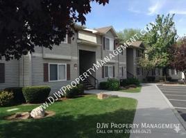 featured image of 707 S Orchard St