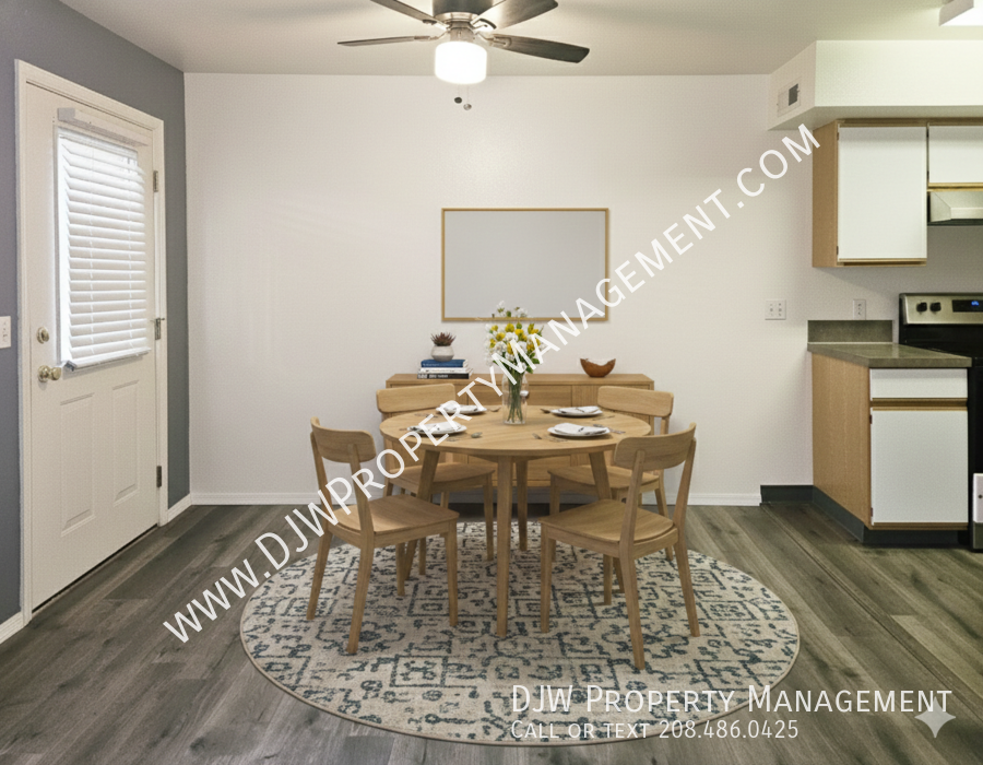 707 S Orchard St - Photo 4 of 6