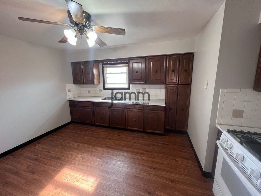 540 E 208th St - Photo 7 of 20