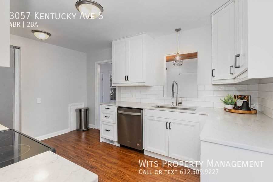 3057 Kentucky Ave S - Photo 2 of 24