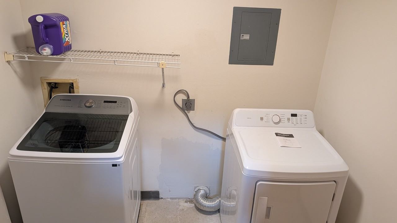 66 Sinykin Cir #101 - Photo 3 of 29