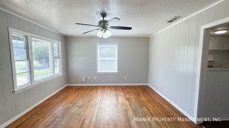 2520 41st St #A - Photo 7 of 17