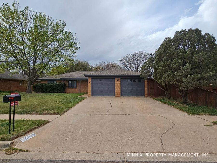 6906 Elmwood Ave - Photo 3 of 44