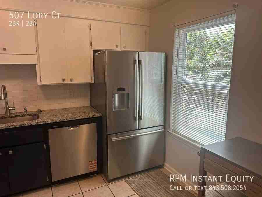 507 Lory Ct - Photo 5 of 13