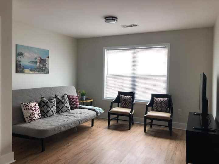 1085 Oglethorpe St #2 - Photo 4 of 11