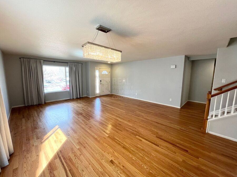 18744 Burlington Pl - Photo 6 of 23