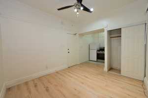 featured image of 48 Navy St #3