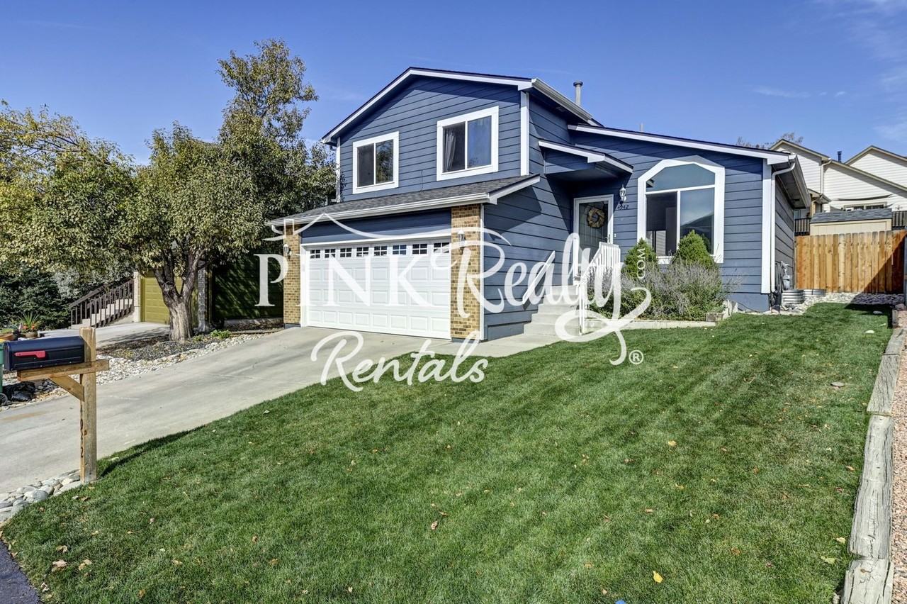 4942 Galileo Dr - Photo 3 of 35