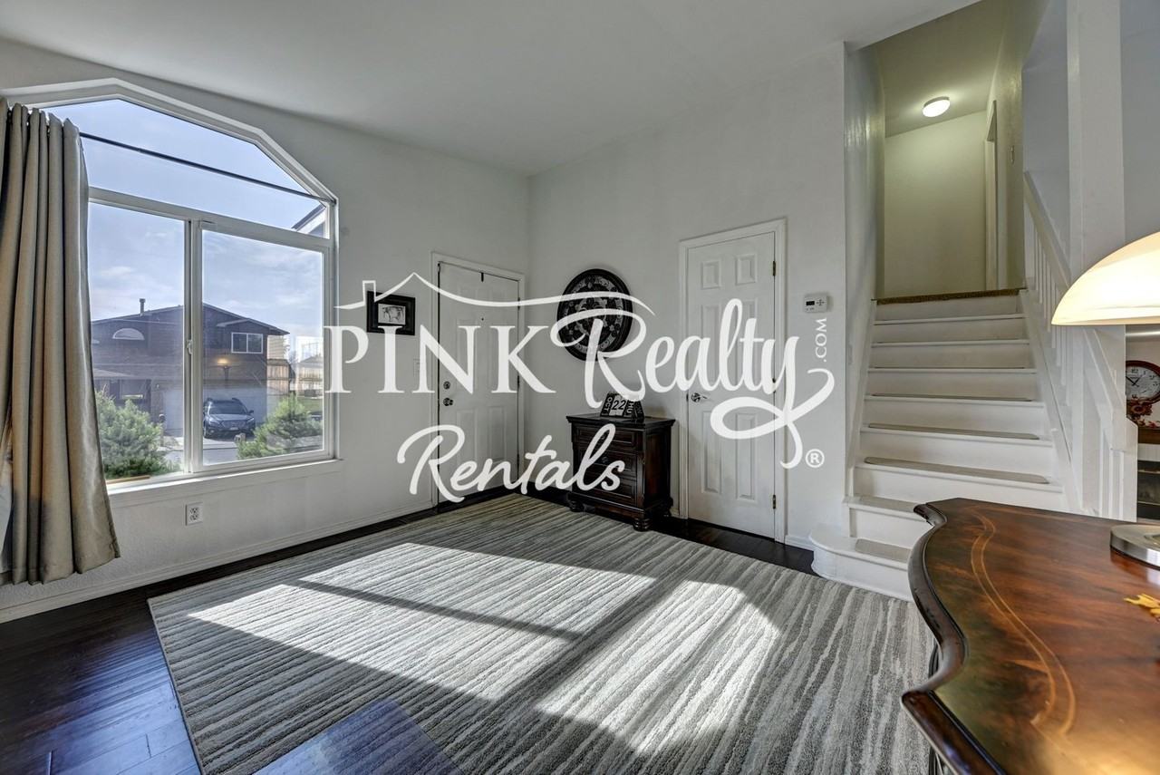 4942 Galileo Dr - Photo 6 of 35