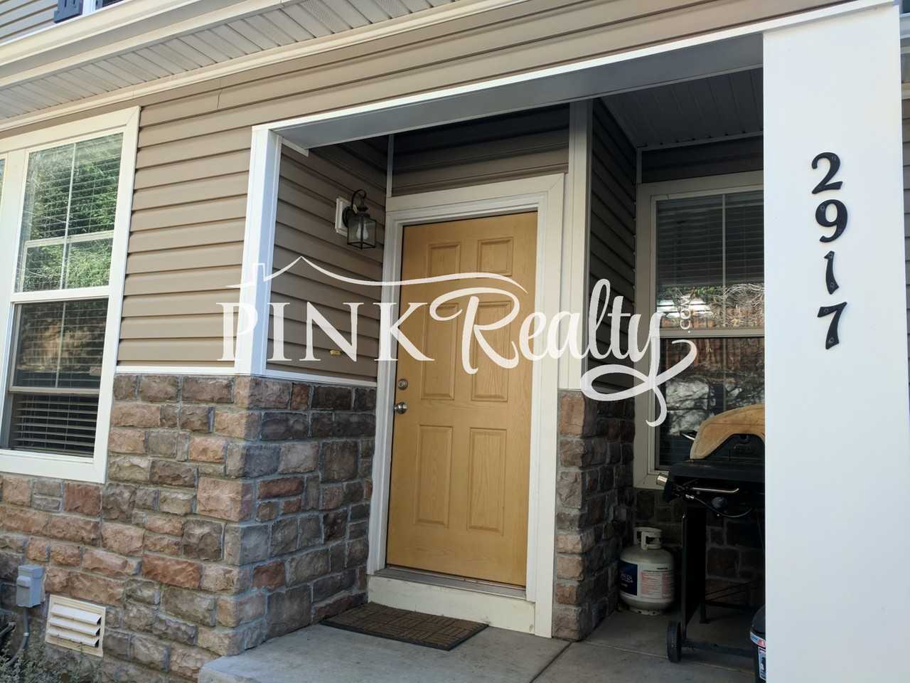 2917 Tumblewood Grv - Photo 2 of 15