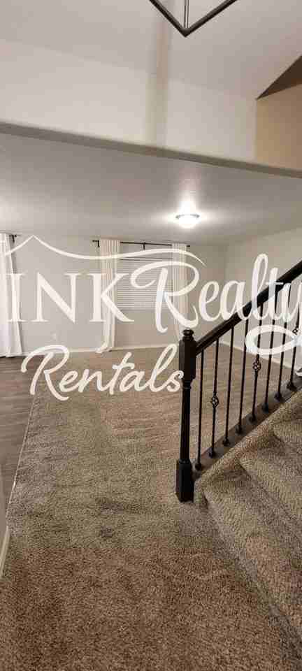 9527 Desert Lily Cir - Photo 3 of 38