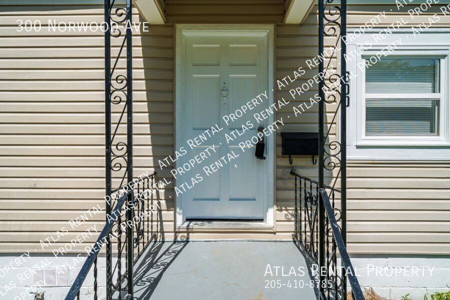 300 Norwood Ave - Photo 3 of 14