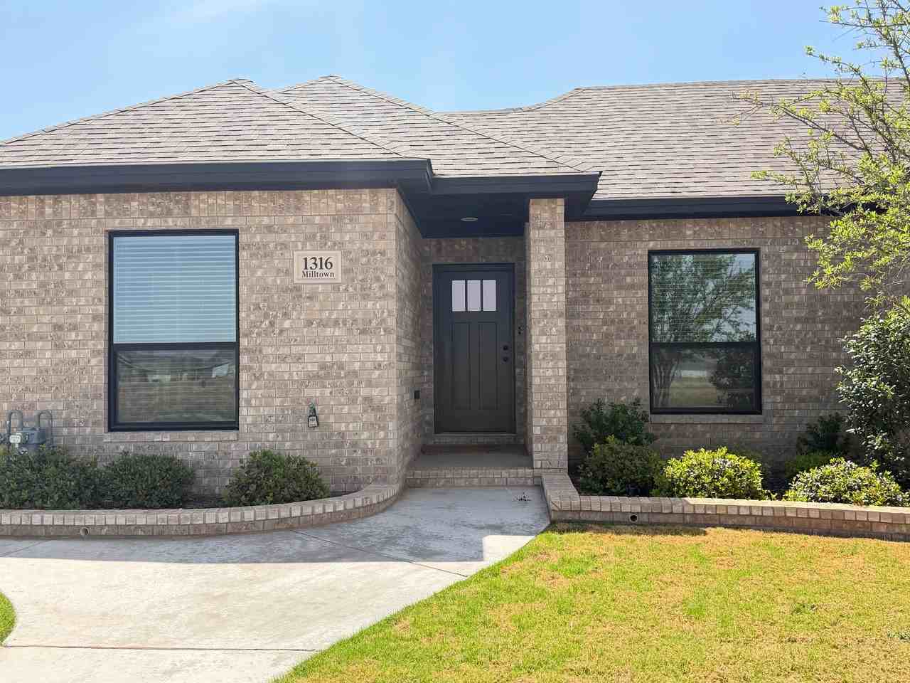 1316 Milltown Rd