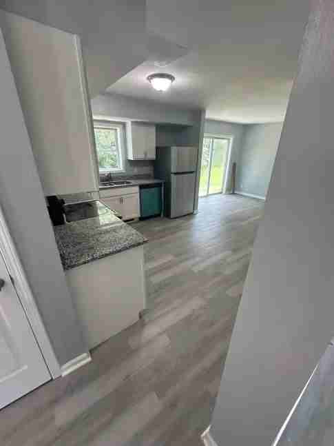 209 Record St - Photo 7 of 16