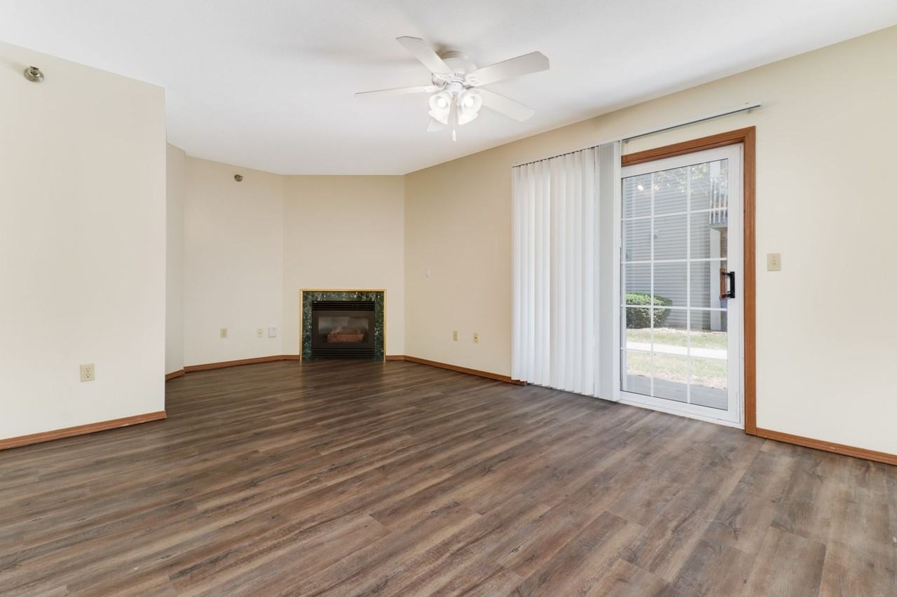 1 Christopher Way - Photo 6 of 50