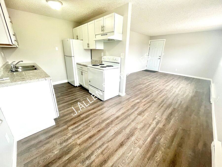 725 S 20th St #C - Photo 7 of 8