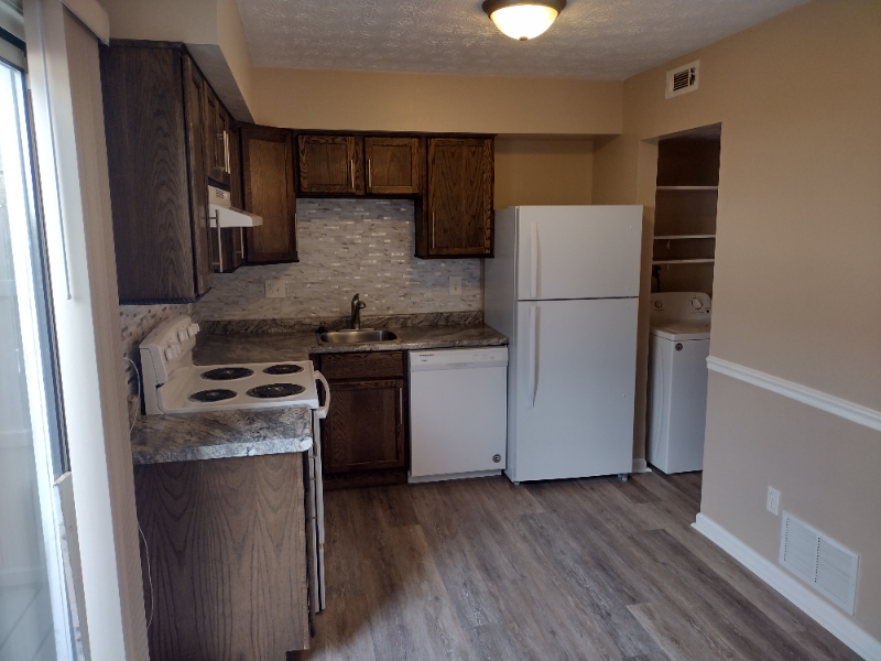 1 Peppertree Lane Condominiums. Just Beautiful. - Photo 3 of 50