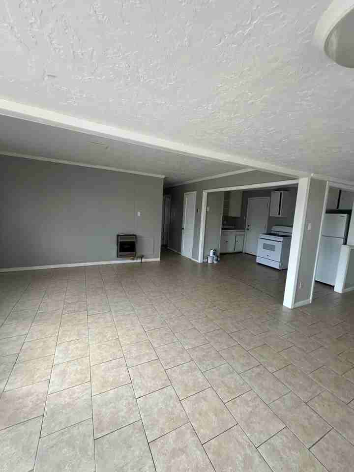 2803 7th St - Photo 4 of 9