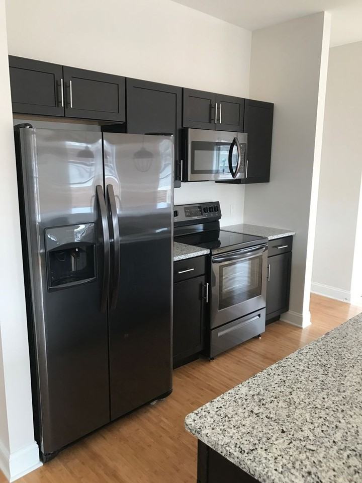 508 Union St #1 - Photo 3 of 7