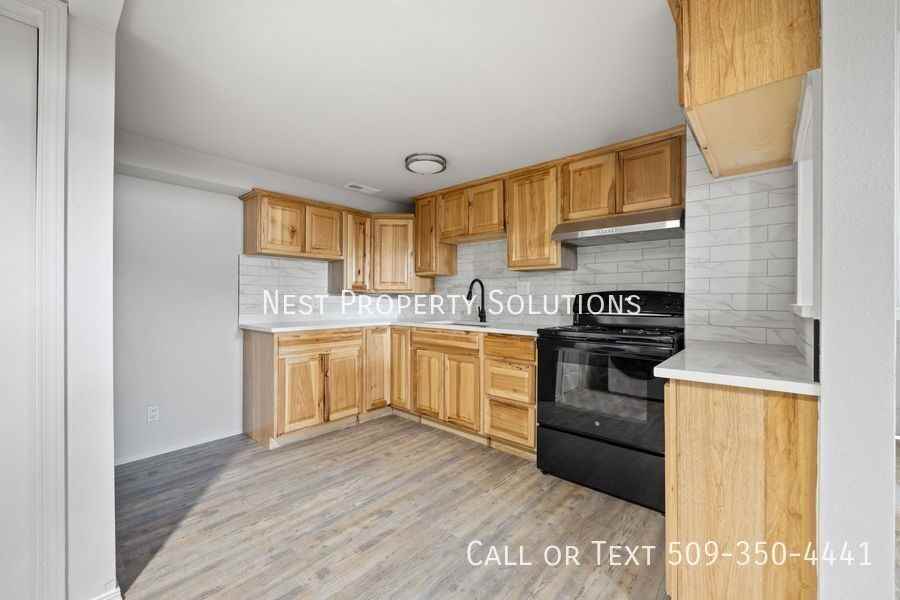 223 5th Ave Se #B - Photo 3 of 15