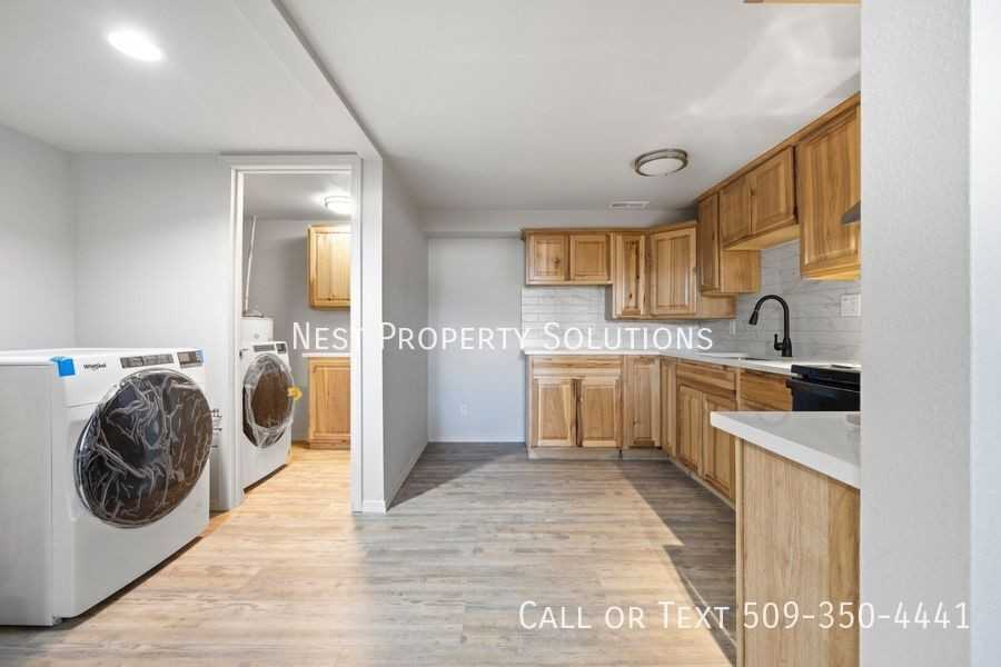 223 5th Ave Se #B - Photo 4 of 15