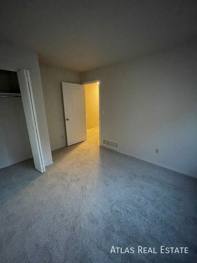 5554 Bonita Village Rd - Photo 4 of 8