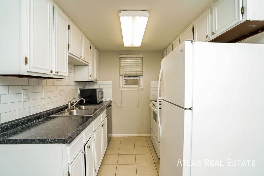 944 N 19th St #944N19th - Photo 2 of 15