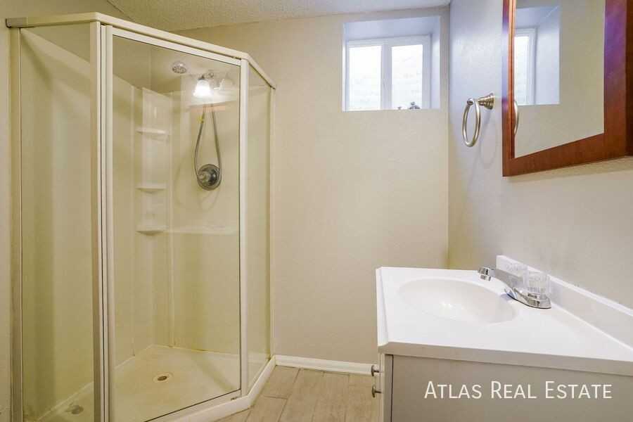 944 N 19th St #944N19th - Photo 4 of 15