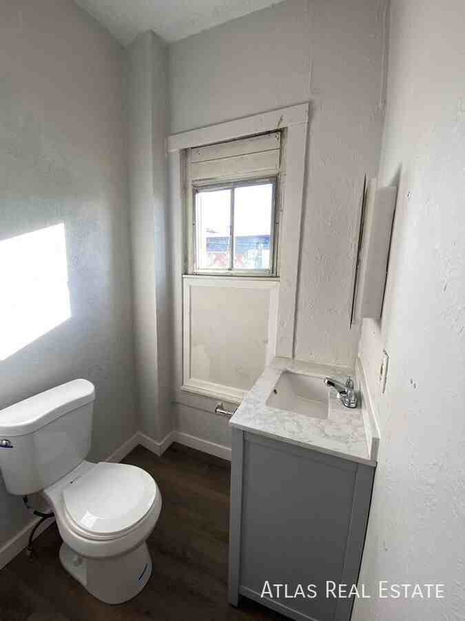 814 Mariposa St - Photo 7 of 16