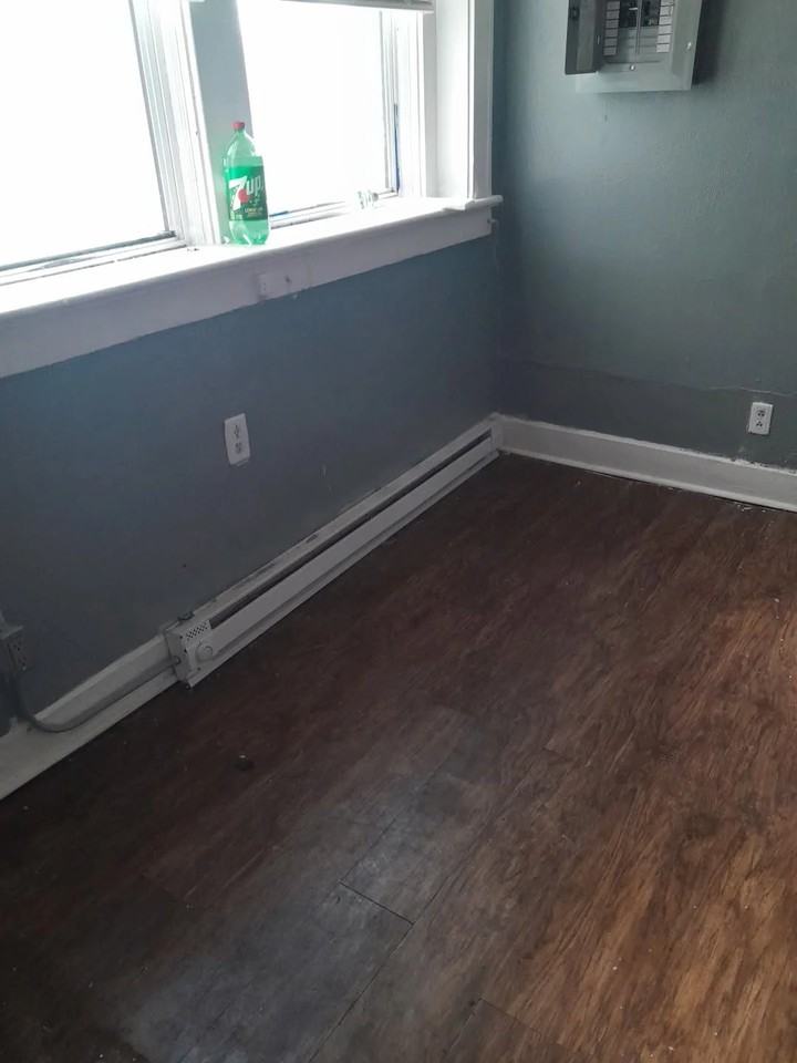 602 Henry St #1E - Photo 2 of 4