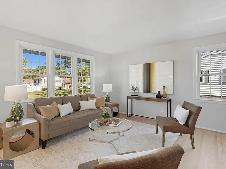 14615 Baugher Dr - Photo 6 of 15