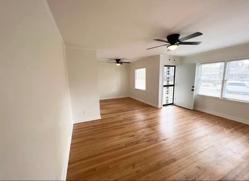 4238 Cherrydale Ave - Photo 3 of 15