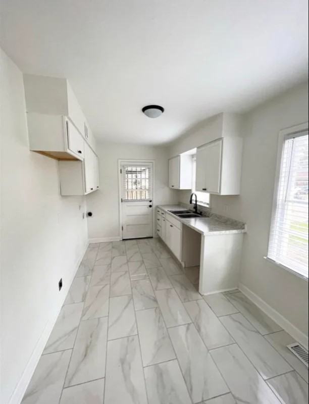 4238 Cherrydale Ave - Photo 7 of 15