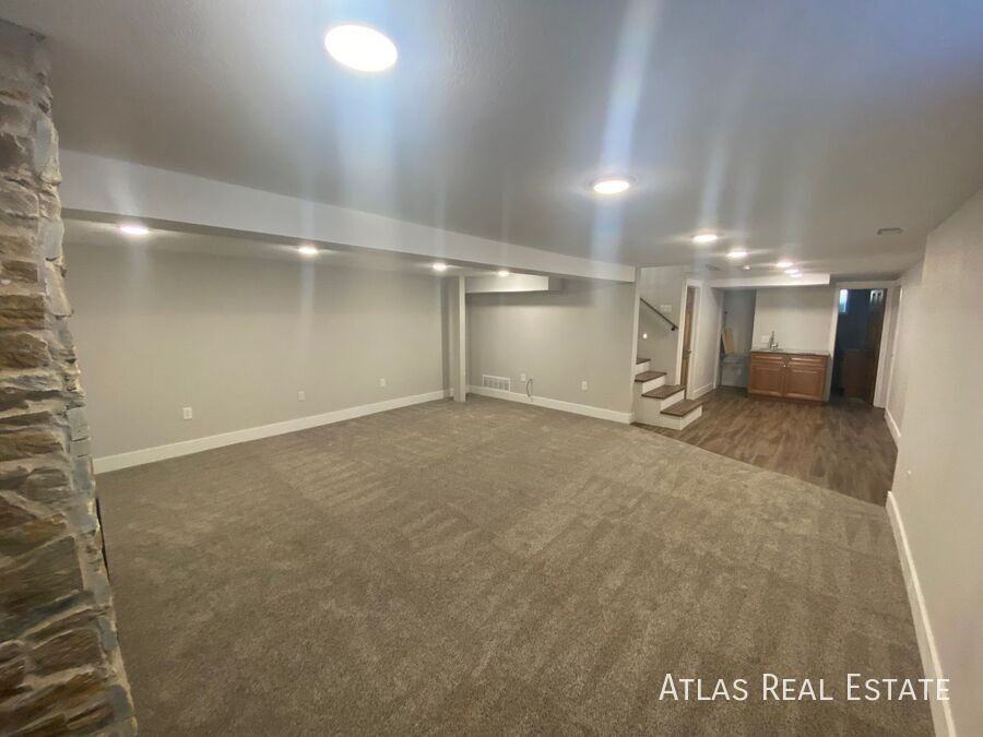 6201 S Clarkson St - Photo 7 of 21