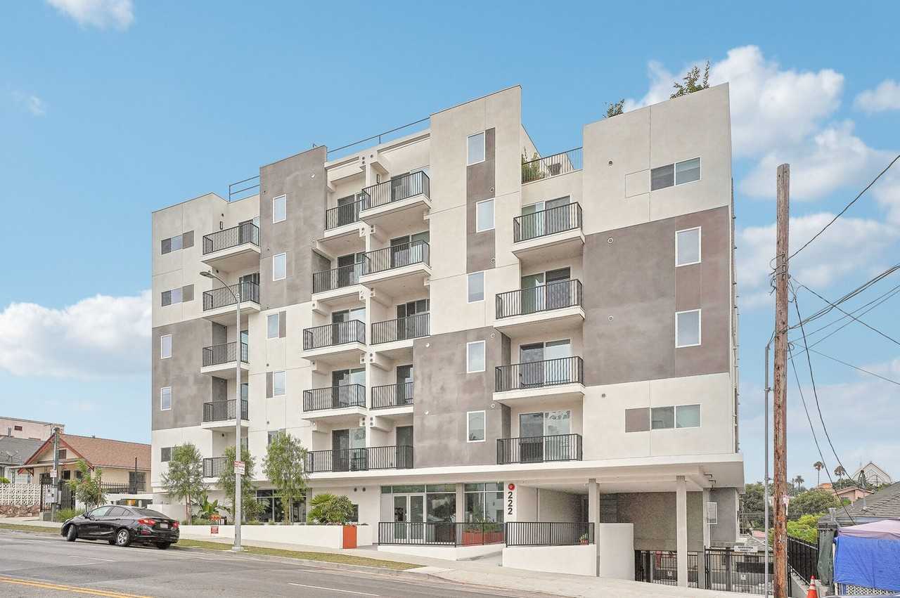 Alvarado House - Photo 4 of 37