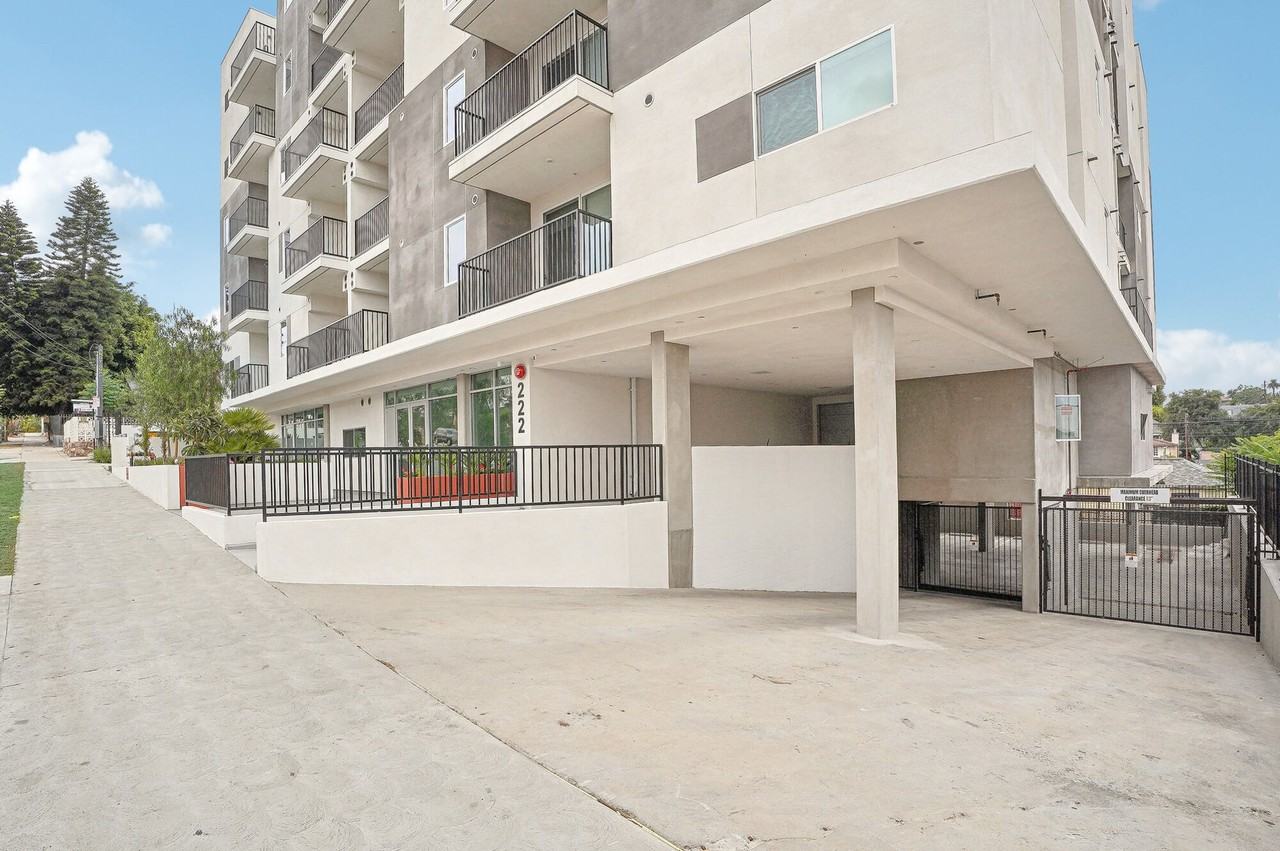 Alvarado House - Photo 5 of 37