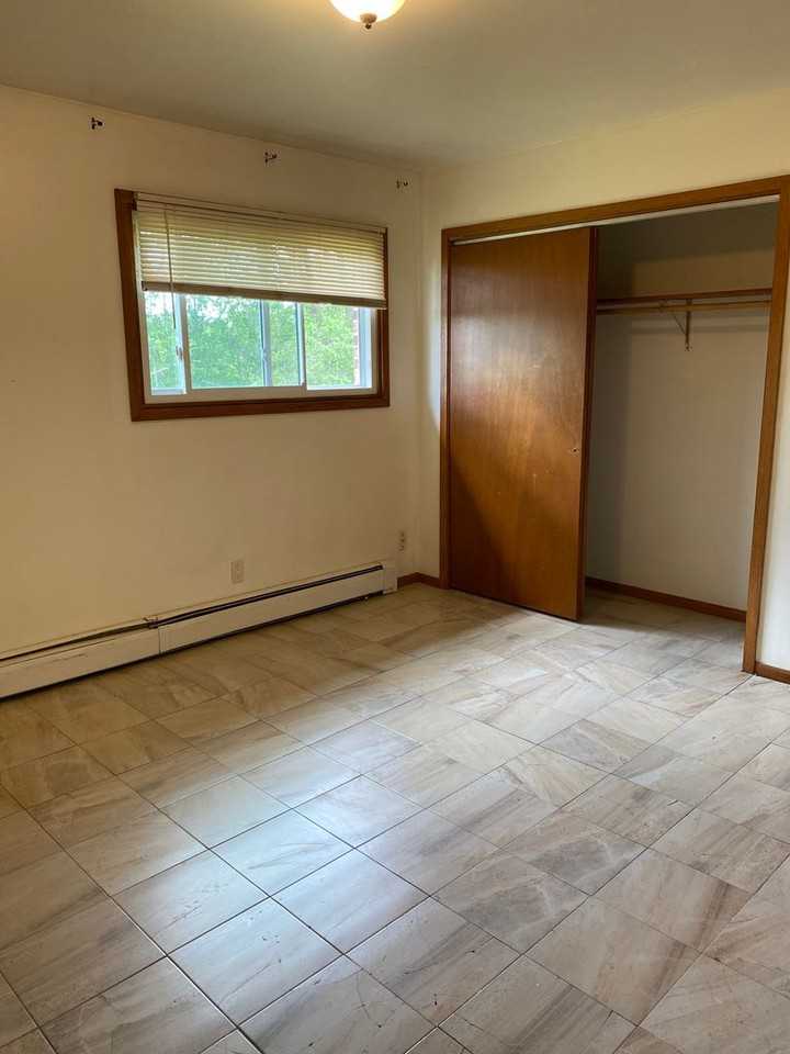 535 N Main St #14 - Photo 5 of 9