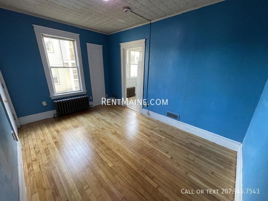 9 Catell St #2 - Photo 2 of 7