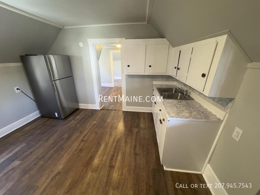 51 Bosworth St #4 - Photo 2 of 12