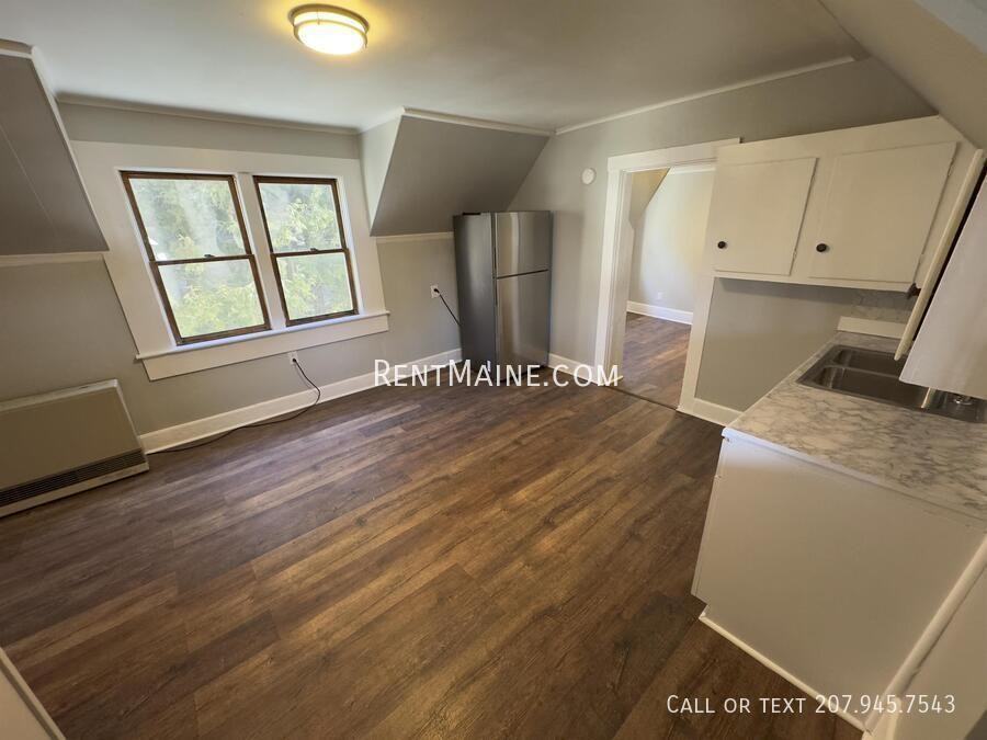 51 Bosworth St #4 - Photo 3 of 12