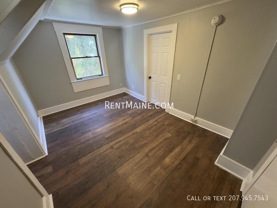 51 Bosworth St #4 - Photo 4 of 12