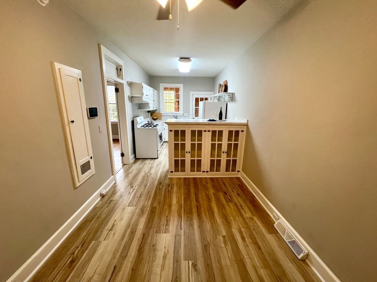 1501 Fairview Dr - Photo 7 of 23