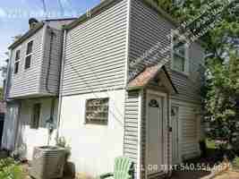 featured image of 2210 Berkley Ave Sw #B